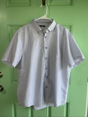 Interaffair Men’s White Button Down Shirt - Men’s size XL